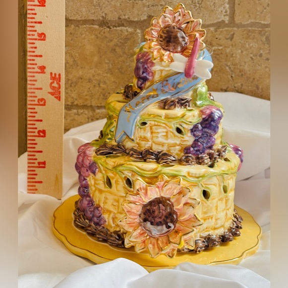 Blue Sky Autumn Birthday Cake Candle House 2006 Collectible Ceramic Candle - Picture 7 of 10